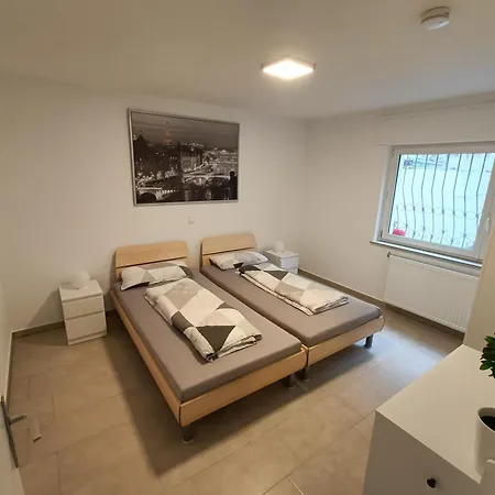 Geraeumige Helle Im Gruenen Taunus Mit Privatparkplatz Apartment *