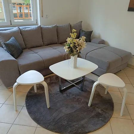 Lejlighed Geraeumige Helle Im Gruenen Taunus Mit Privatparkplatz *