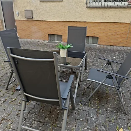 Lejlighed Geraeumige Helle Im Gruenen Taunus Mit Privatparkplatz Schlangenbad